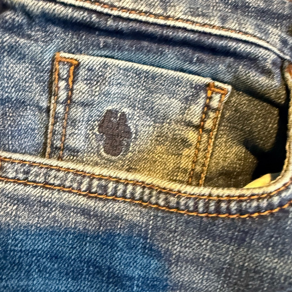 L.L.Bean Women's Signature Lined Boyfriend Jean - Picture 4 of 13